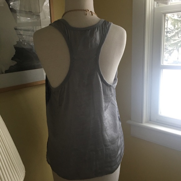 Gray and white tank - Picture 4 of 4